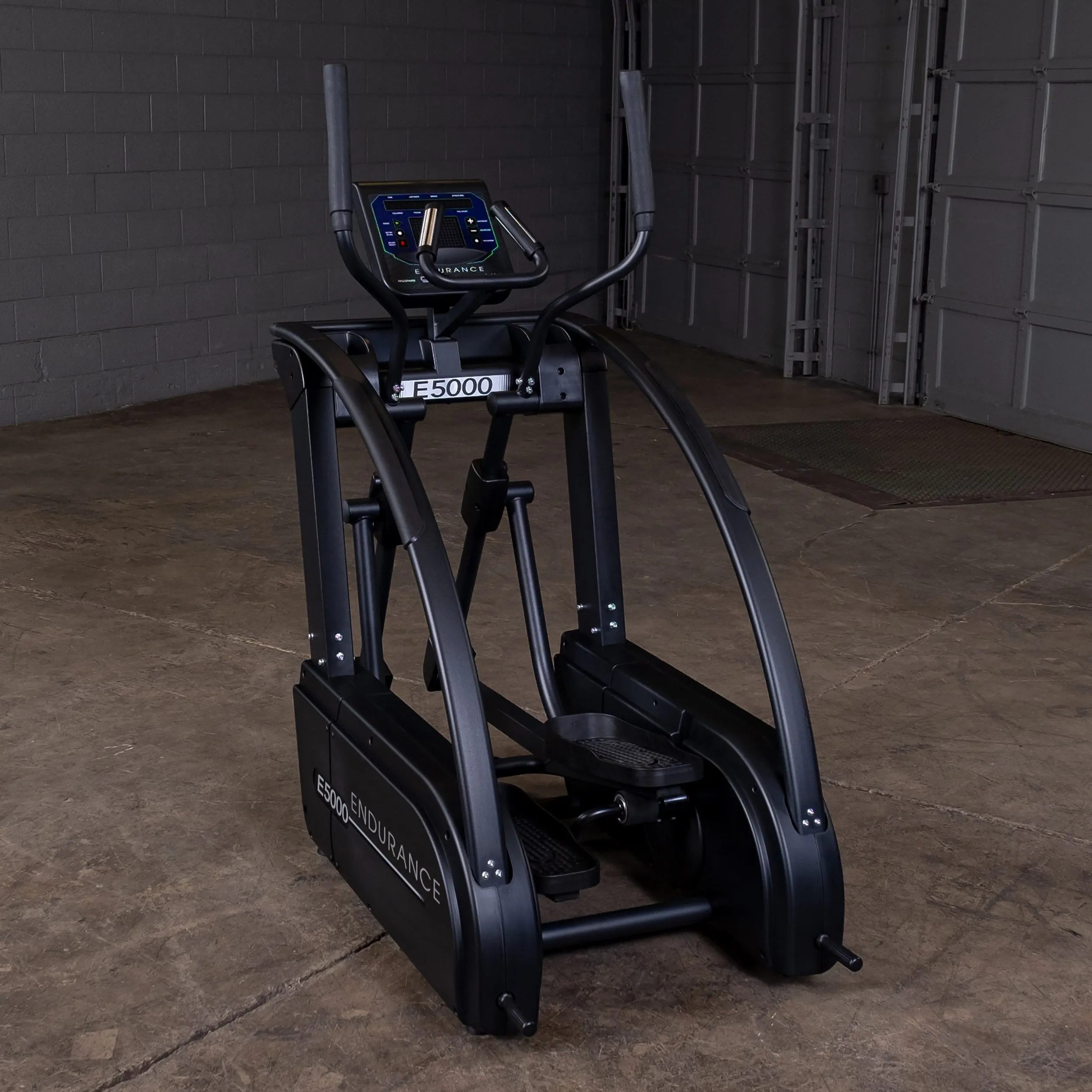 Body-Solid Endurance E5000 Premium Elliptical Trainer