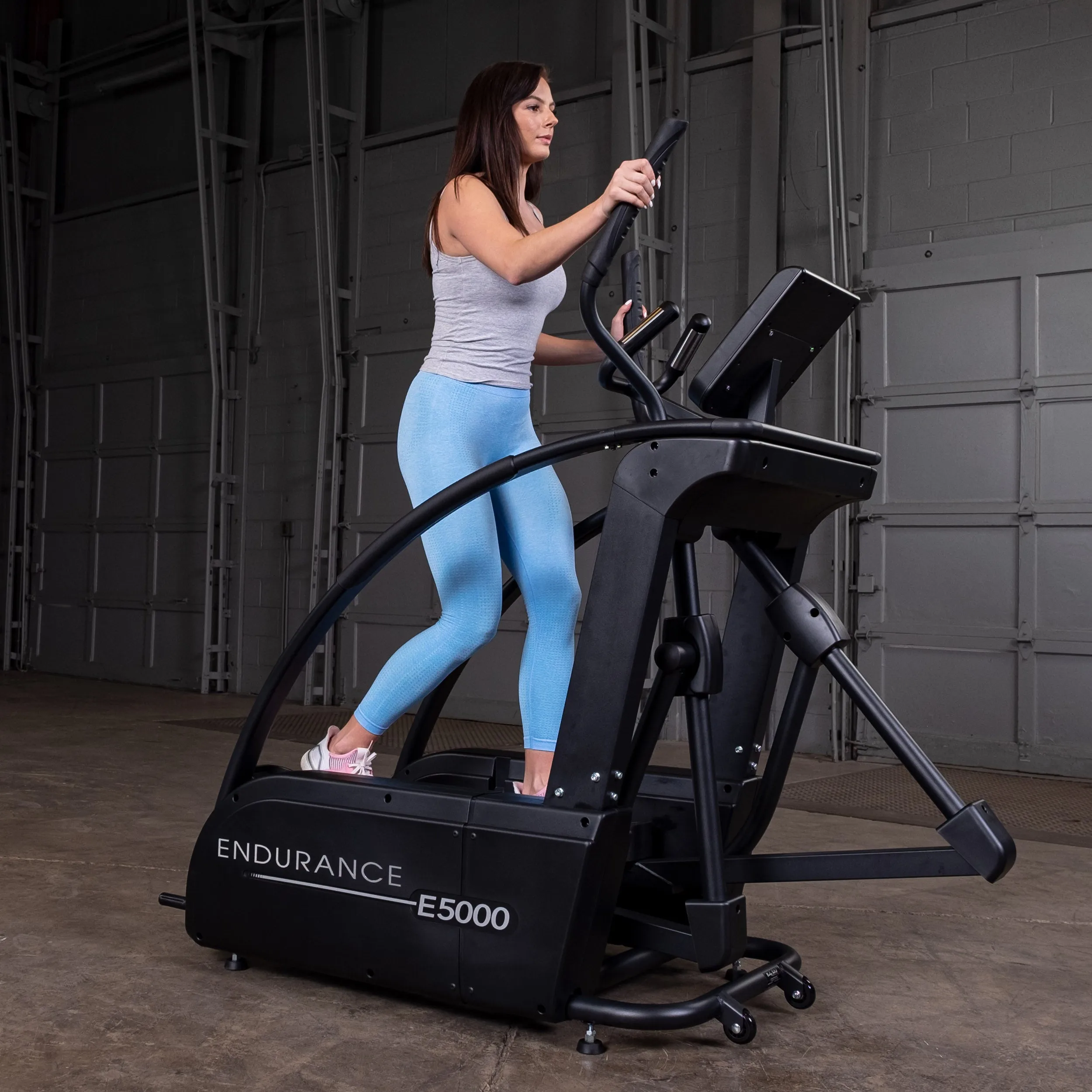 Body-Solid Endurance E5000 Premium Elliptical Trainer