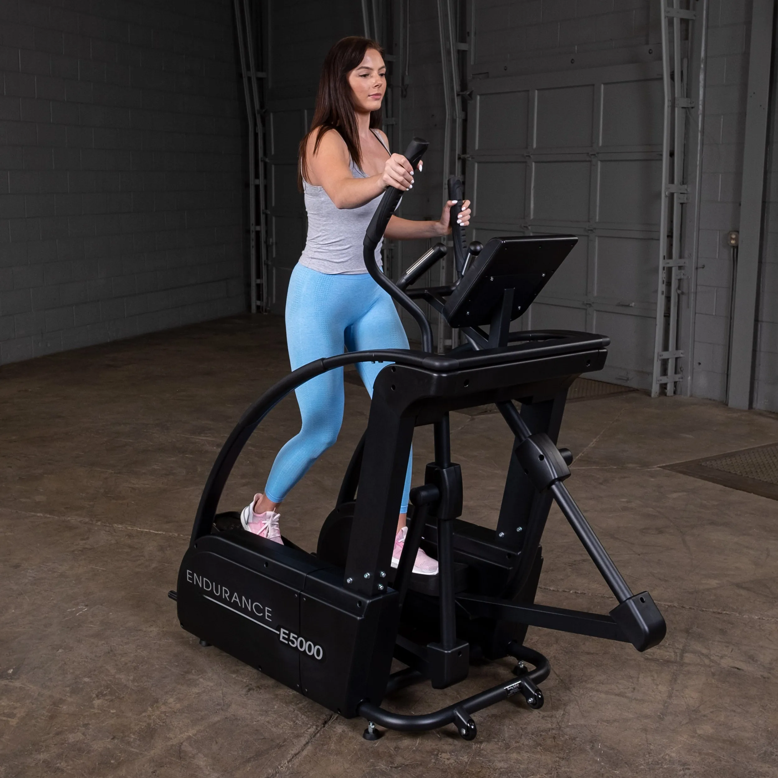 Body-Solid Endurance E5000 Premium Elliptical Trainer