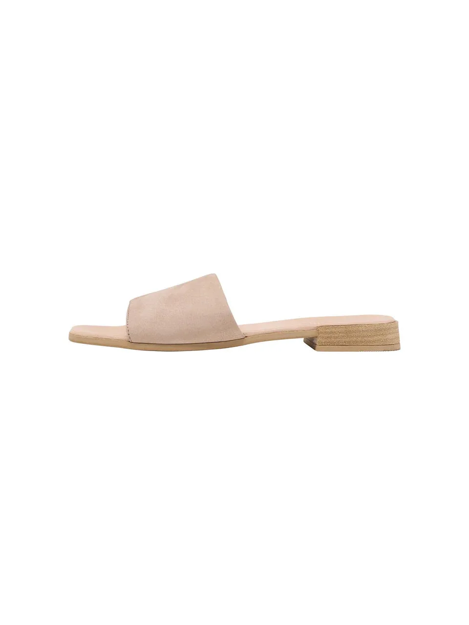carré mules in sand