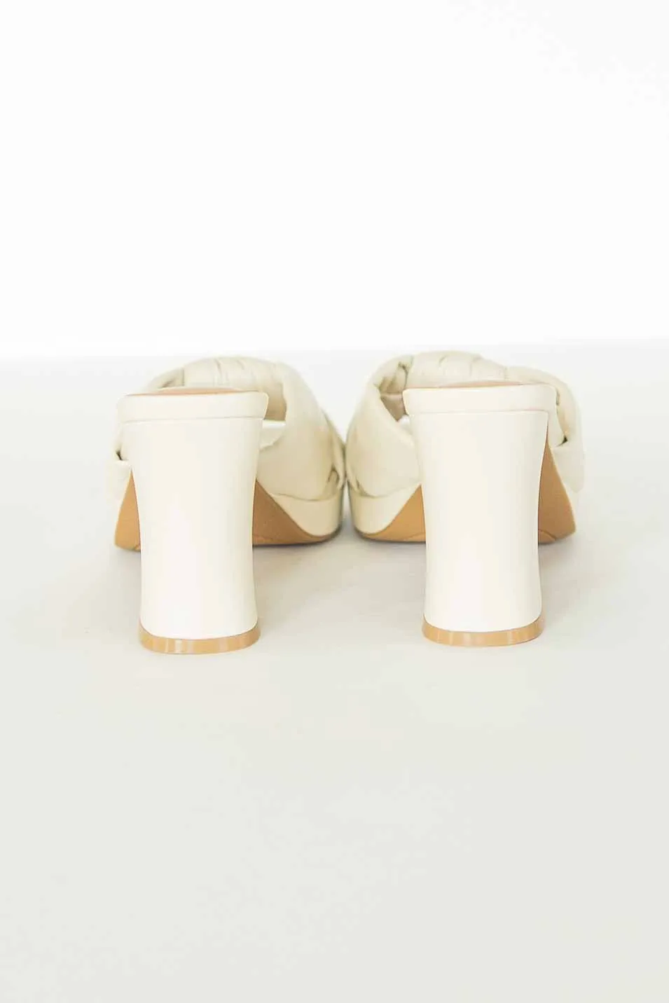 [CHINESE LAUNDRY] GWINN PLATFORM HEEL-BONE