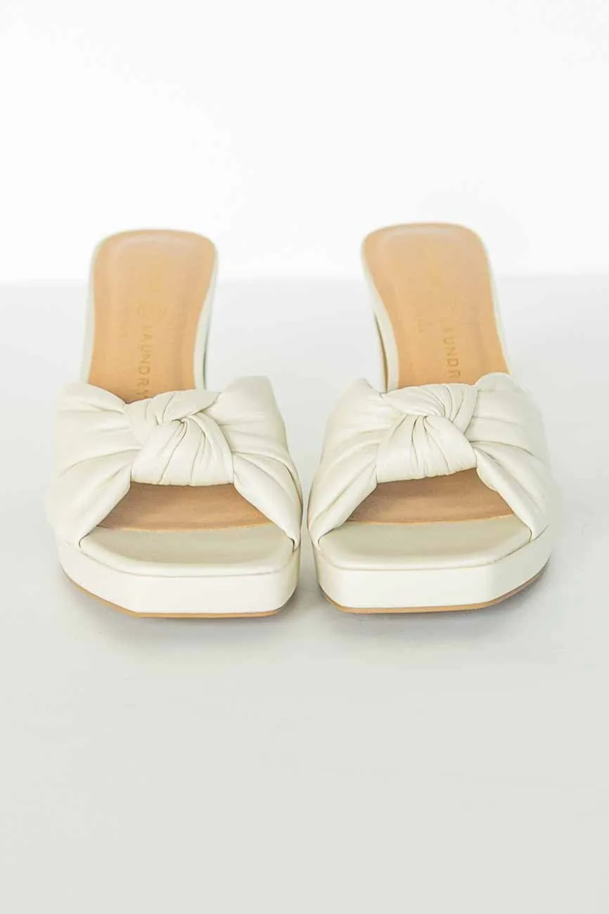 [CHINESE LAUNDRY] GWINN PLATFORM HEEL-BONE