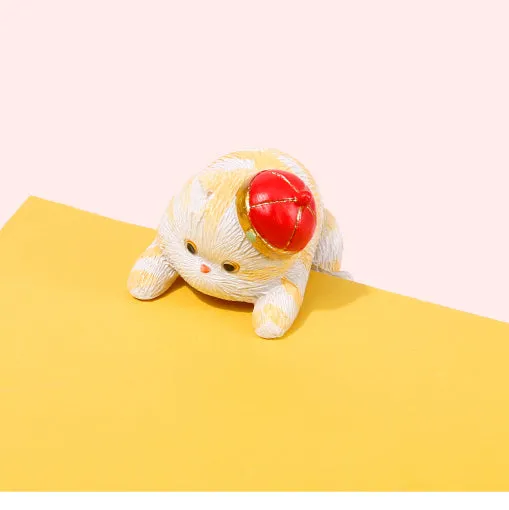 Forbidden City Royal Cat Qing Dynasty Prince Miniature Figurine
