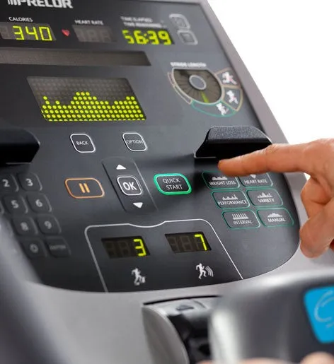 PRECOR AMT 835 ADAPTIVE MOTION TRAINER W/ OPEN STRIDE