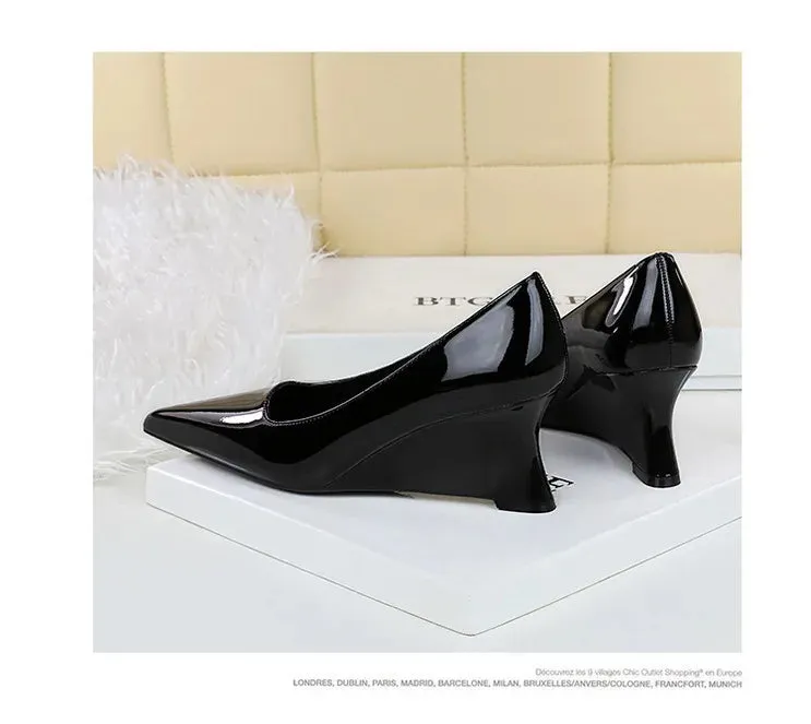 Women Pumps Pointed Toe Retro Shoes Women Shoes Designer Shallow Wedges High Heels Banquet Mules