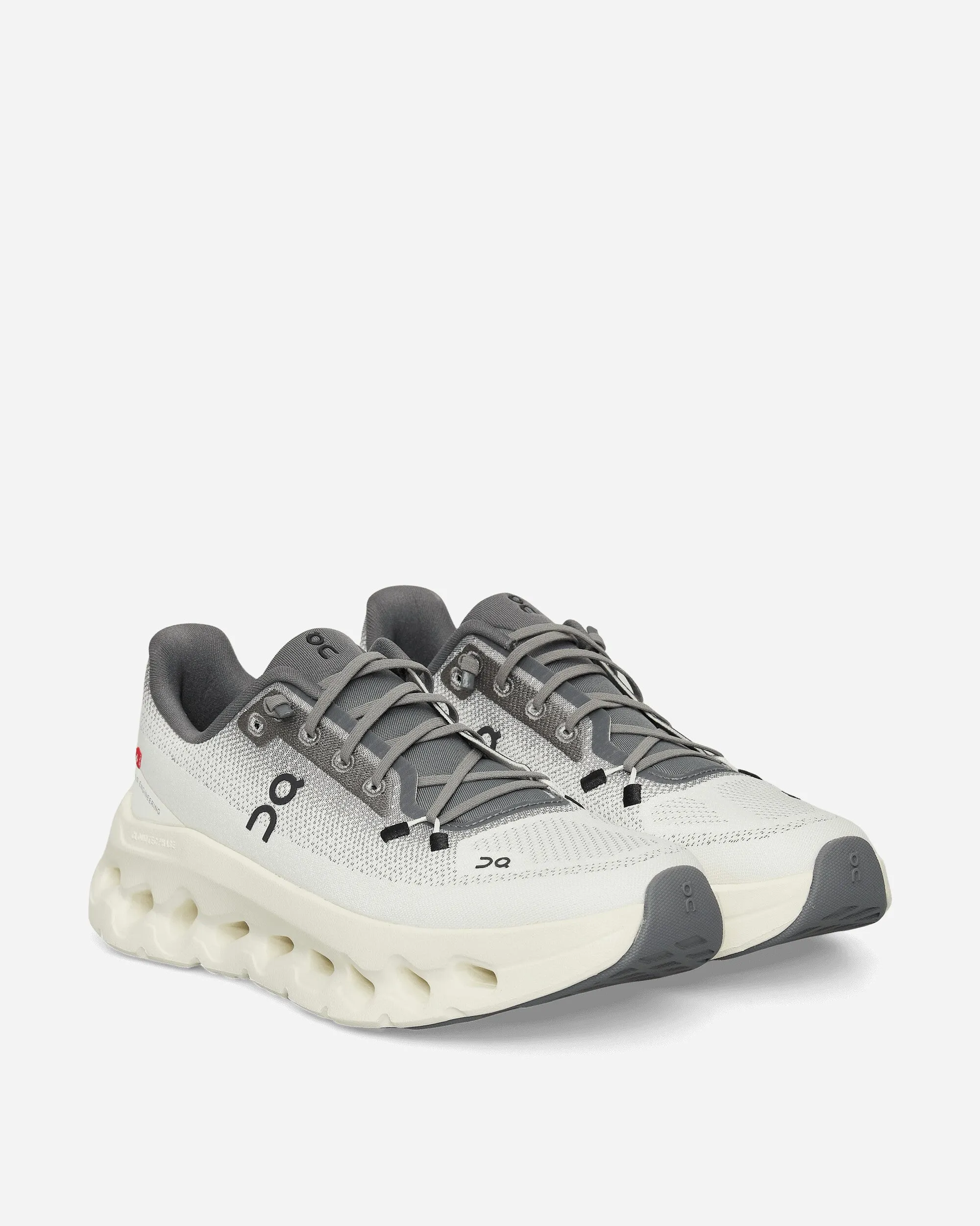 Women's Cloudtilt Sneakers Rock / Ivory